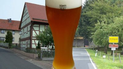 2800 liternyi sört kapnak, mert senki se szavazott a szélsőjobbra a falujukban