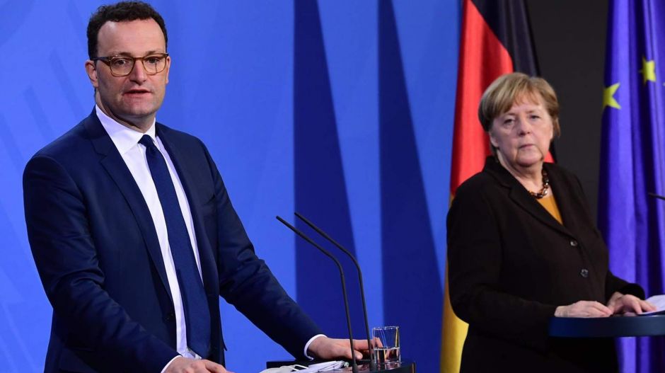 Az EU nem akar Szputnyik-vakcinát venni, Németország megveszi hát magának