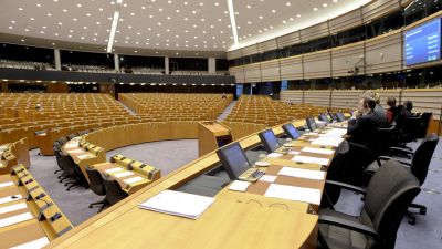 Tovább hízna az Európai Parlament alkalmazottainak létszáma, zúgolódnak a brüsszeli diplomaták