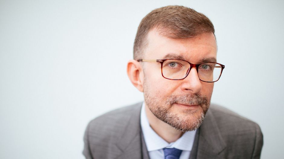 „Egyfajta történelem nélküli helyzetben élünk, amit megtöltenek a korábbi generációk képzeletének holt visszhangjai”