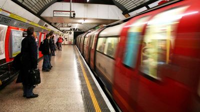 Téltől a metró melegével fűtenek ki lakásokat Londonban