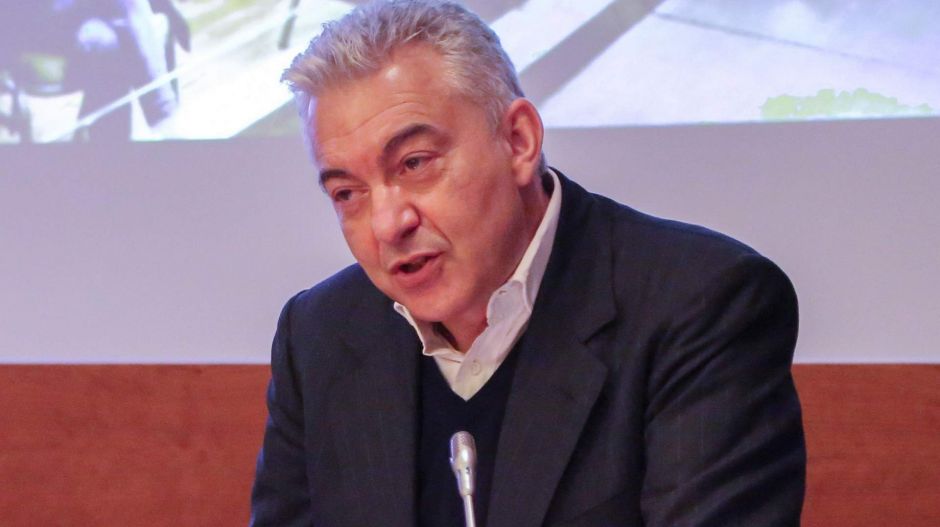 Közvetítők ajánlanak fel drága és kétes eredetű vakcinaszállítmányokat az olasz tartományoknak