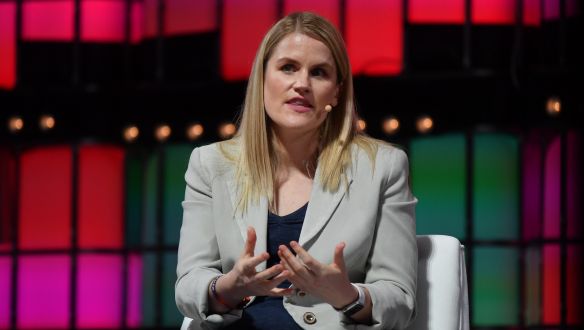 November 8-án az Európai Parlament is megismerheti a Facebook titkait