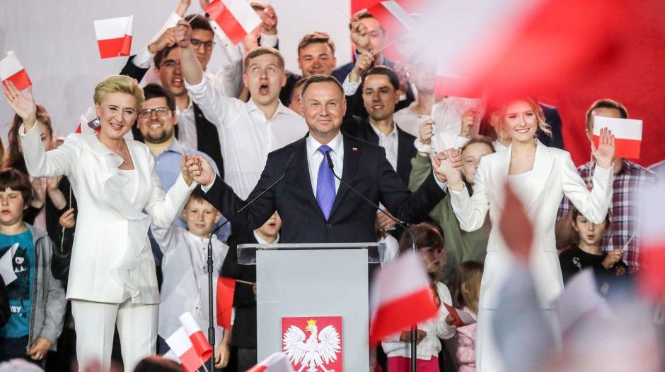 Tud-e függetlenedni Kaczyńskitól a régi-új lengyel elnök?