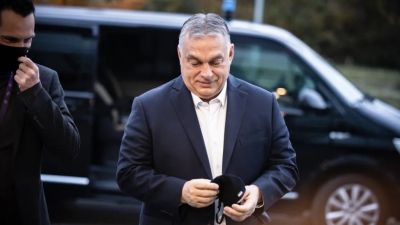 A világhírű brit történész szerint az új német kormánynak kemény kihívás a magyar demokrácia helyzete