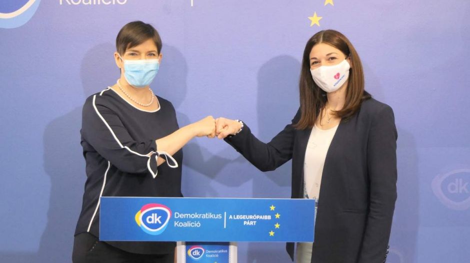 Közösen indul az előválasztáson a DK és a Liberálisok