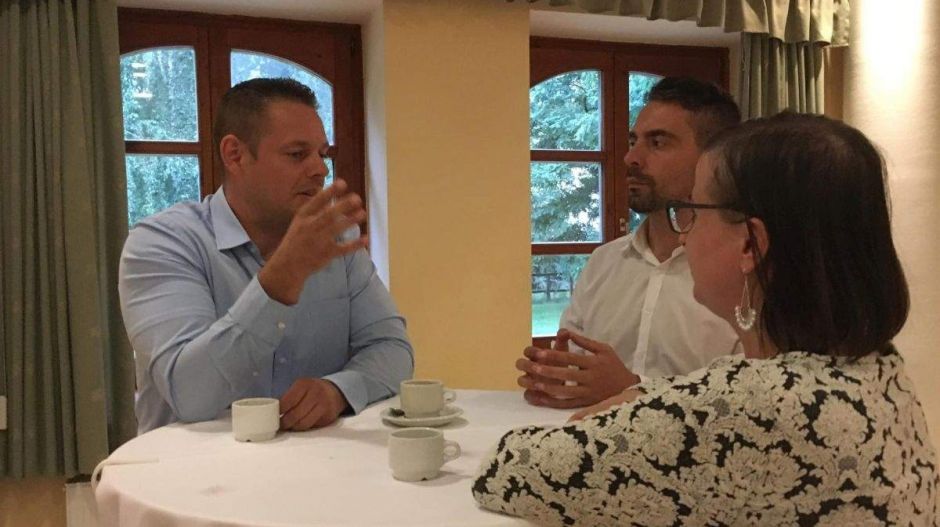 ÉLŐ: Vona Gábor vs. Keresztes L. Lóránt az Azonnalin!