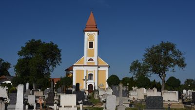 Az utcán maradt a szemét Vasszécsenyben, a kukák kiürítése helyett levelet hagyott a szolgáltató