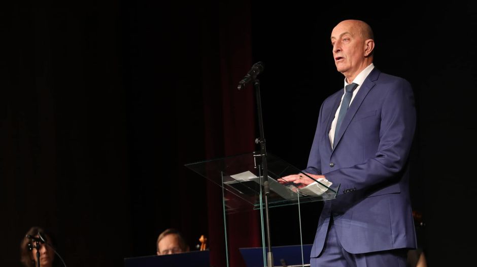 Nem szerepel a fideszes körmendi polgármester vagyonnyilatkozatában, hogy 2021-ben havi 131 ezer forintot vett fel a vízműtől