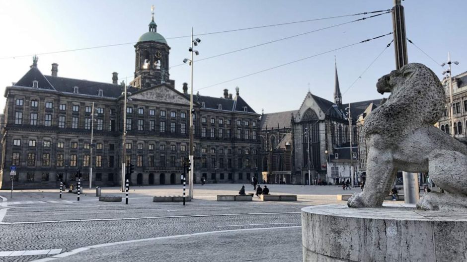 A holland parlament gyorsított eljárásban próbálja újra bevezetni a kijárási tilalmat