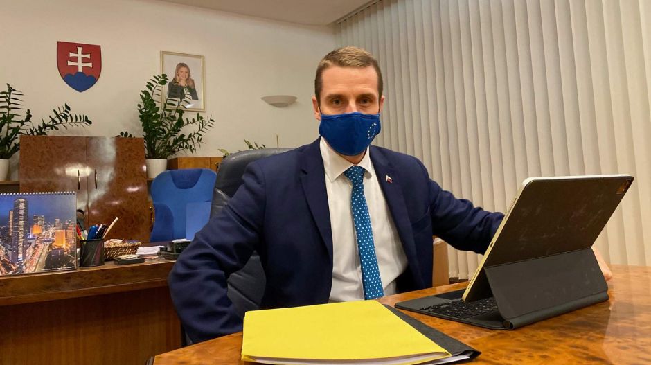 Teszt nélkül utazhat be Szlovákiába az, aki átesett a koronavíruson az elmúlt három hónapban