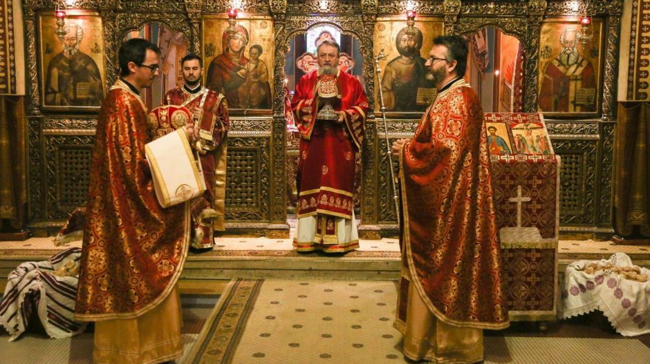 A román ortodox egyház besegít az államnak az oltáskampányban