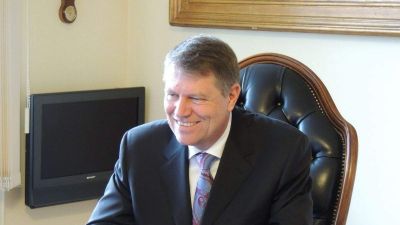 Klaus Johannis nyerte a román elnökválasztás első fordulóját, Kelemen Hunor javított