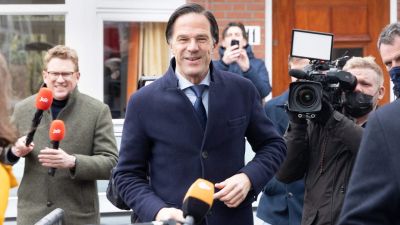 Rutte újabb négy évre bebiztosította magát, óriásit hasalt a baloldal Hollandiában
