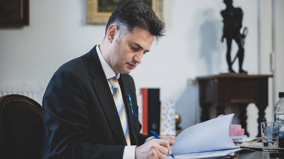 A kampánypénzekkel való elszámolásra kérik MZP-t, szerinte csak a leendő új pártja zavarhat sokakat