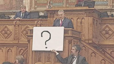 Te mit írtál volna Hadházy Ákos táblájára?