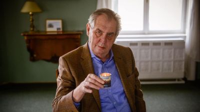 Az oroszok őrültek, hogy megtámadták Ukrajnát, mondja a korábban látványosan oroszbarát cseh elnök