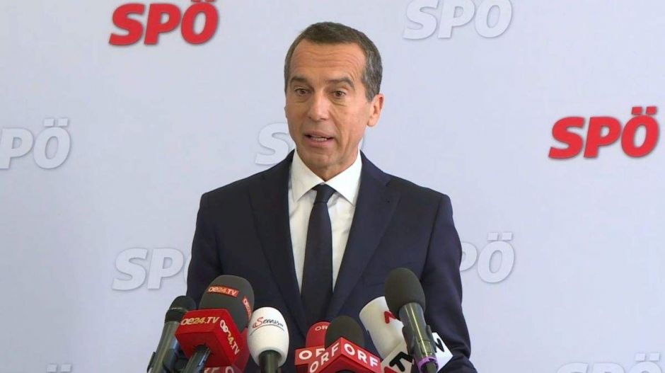 Elege lett saját pártja áskálódásaiból, nem politizál tovább Christian Kern