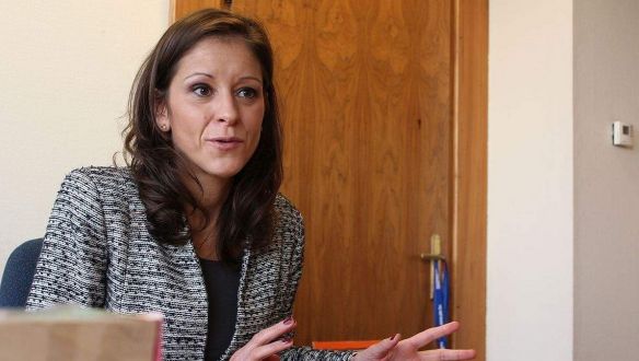 Blogger lett Szél Bernadettből