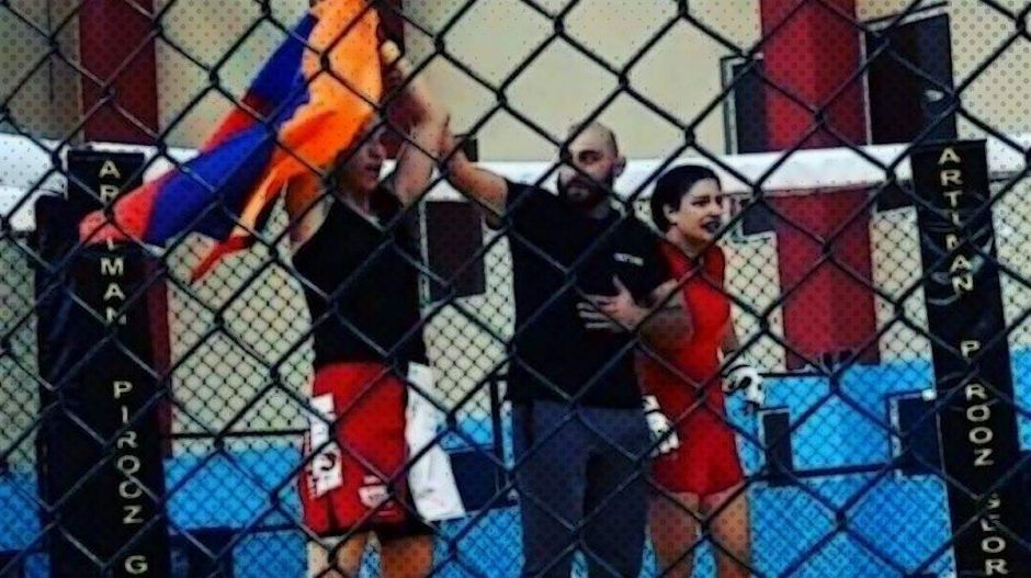 Örmény MMA-harcosnő győzte le a baltás gyilkos húgát