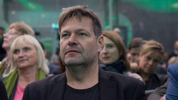 Már nem Merkelt tartják a németek a legfontosabb politikusuknak