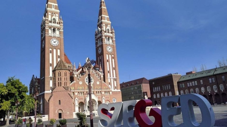 Szeged Útikalauz Stopposoknak