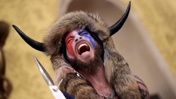 Mutatjuk a Kapitólium elleni támadás divatdiktátorait