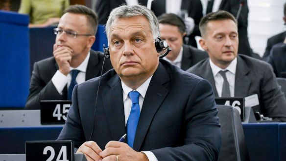 Ezért bujkál Rogán és ezért nem Szijjártó