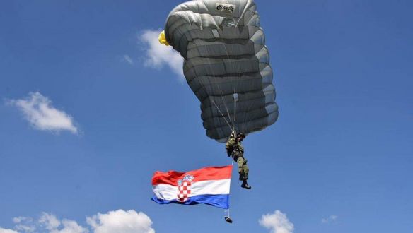 Eléggé megingatta a horvát jobboldali kormányfőt az EP-választás