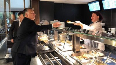 Kivel ebédel ma Orbán?