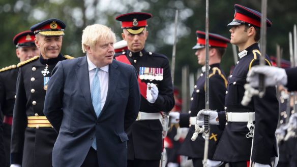 Hatalmas bukás Johnsonnak a brit időközi választás, megingott a hatalma