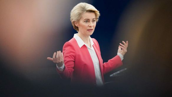 Simán átment az EP-ben von der Leyen Bizottsága