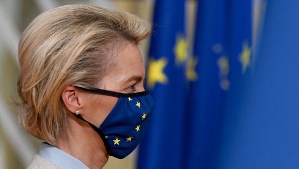 A Bizottság rendelt még a Johnson & Johnson vakcinájából, holott a gyártó az eddig megígért mennyiséget sem tudta leszállítani