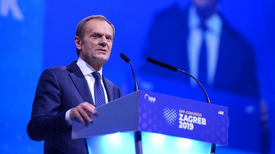 Hát persze, hogy Donald Tusk lett a Néppárt új elnöke