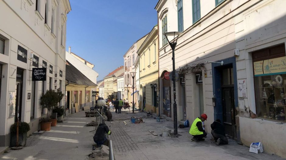 Hogyan ügyeskednek a munkaadók, ha a koronavírus miatt meg kell válniuk az alkalmazottaiktól?