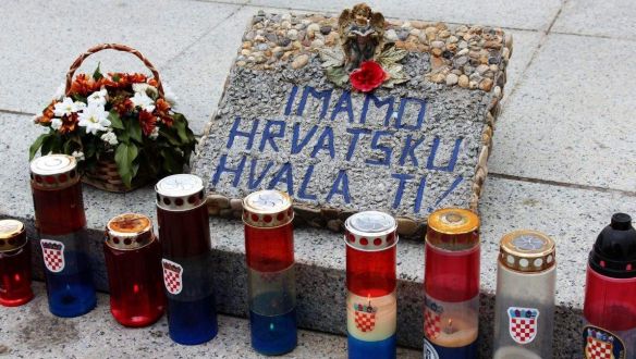 Nem Orbán van hatalmon, mégis százezerszámra mennek el a horvát fiatalok