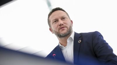 Ujhelyi: Átverve érzi magát az Elk*rtukot bemutató brüsszeli mozi