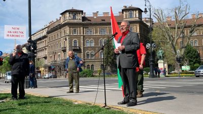 Nyolc órán át tüntet hétfőn a Munkáspárt