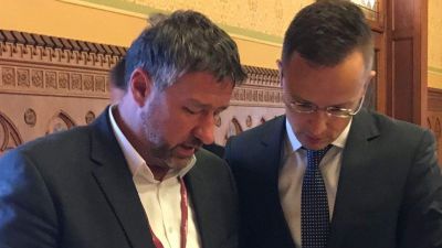 Simonka Györgyöt is betalálta a kivonuló ellenzék haragja