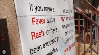 Növekszik az USA-ban az oltásellenesség, New Yorkban nagy számban jelent meg újra a kanyaró