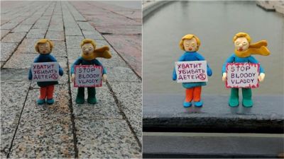 Kis játékfigurákkal tüntetnek a háború ellen az oroszok