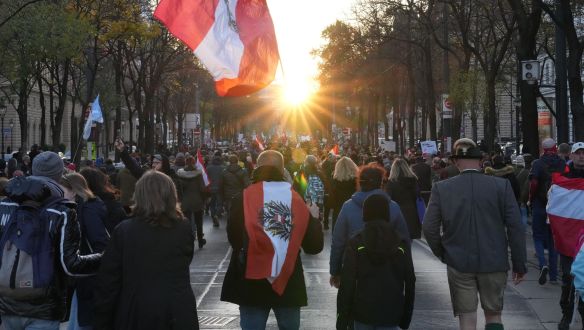 Ausztriában az oltásellenességben született újra a szélsőjobb
