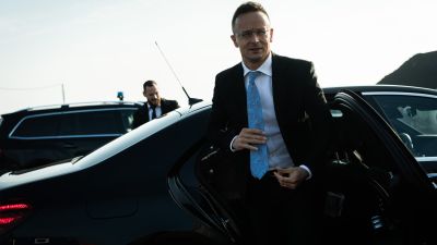 Bunkert épített a TEK Szijjártó Péter háza közelébe