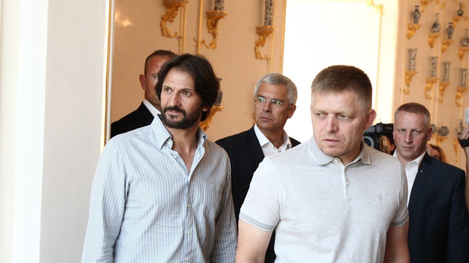 Letartóztatták a volt szlovák belügyminisztert, Robert Fico volt kormányfőt is csak a mentelmi joga védi