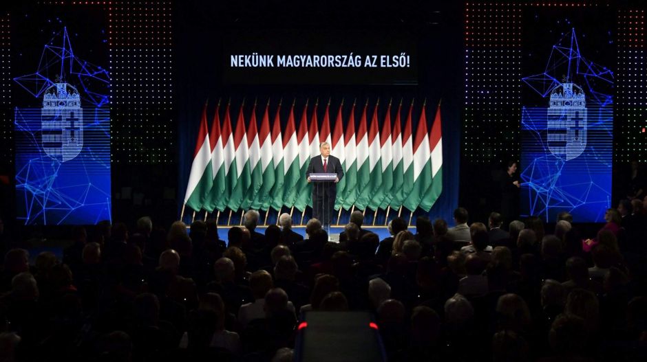 Hozott is ajándékot, meg nem is – ilyen volt Orbán Viktor évértékelője