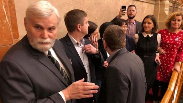 Mellár Tamás: Ne írják felül a pártok érdekei az ország érdekeit!