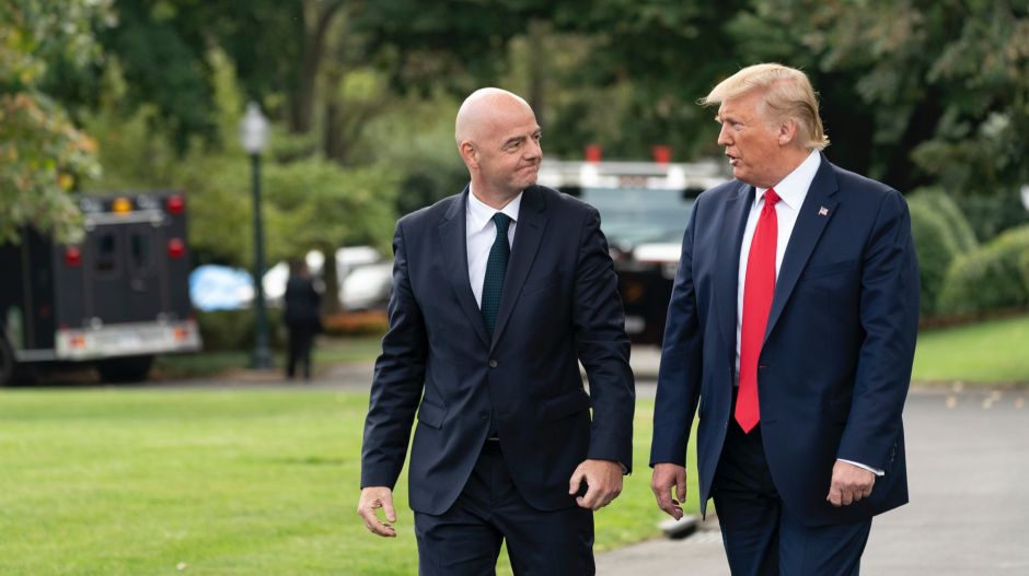 Jótékony célokra fordítaná a kenőpénzt a FIFA