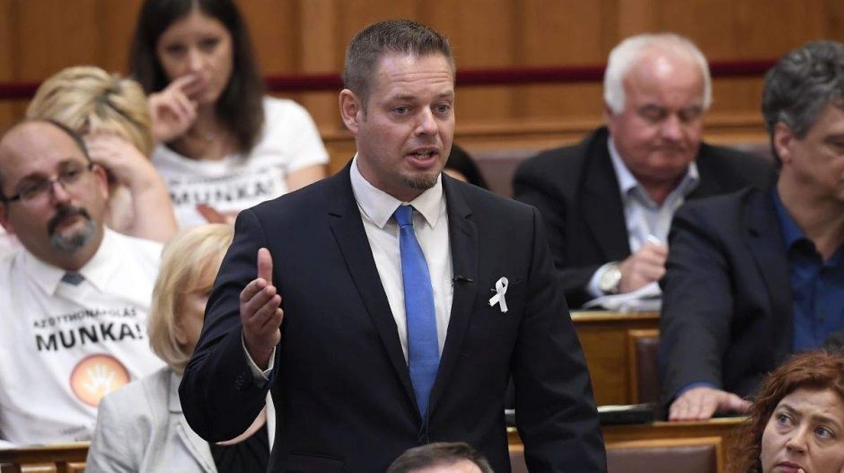 Nem ítéli el az LMP a Sargentini-jelentést az Országgyűlésben