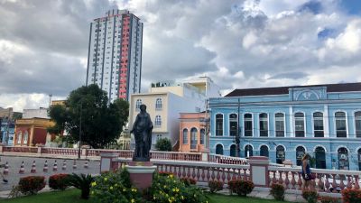 Málladozó falak, kissé megkopott pompa – ilyen a világ egykori leggazdagabb városa, Manaus