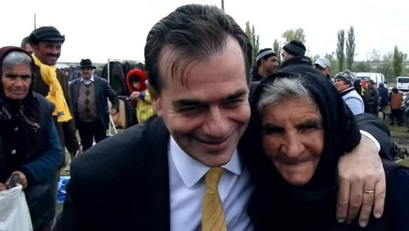 Ha Orbannak szülinapja van, akkor barátai összegyűlnek, isznak, és nem hordanak maszkot 